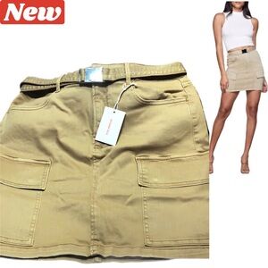 🆕 Good American The On Duty Cargo Skirt tan w/ adjustable belt